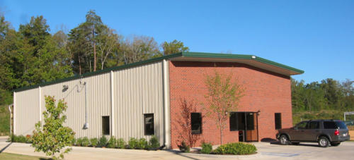 steel building office with overhang